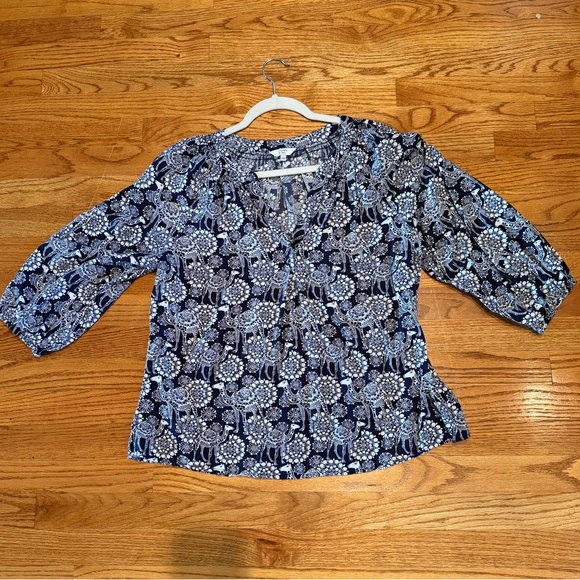 crown & ivy Tops - Crown & Ivy Navy/White Camel Floral Top Sz Lg